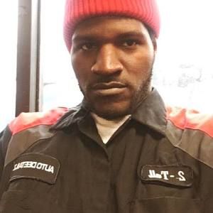 Meet your Posher, Raymone